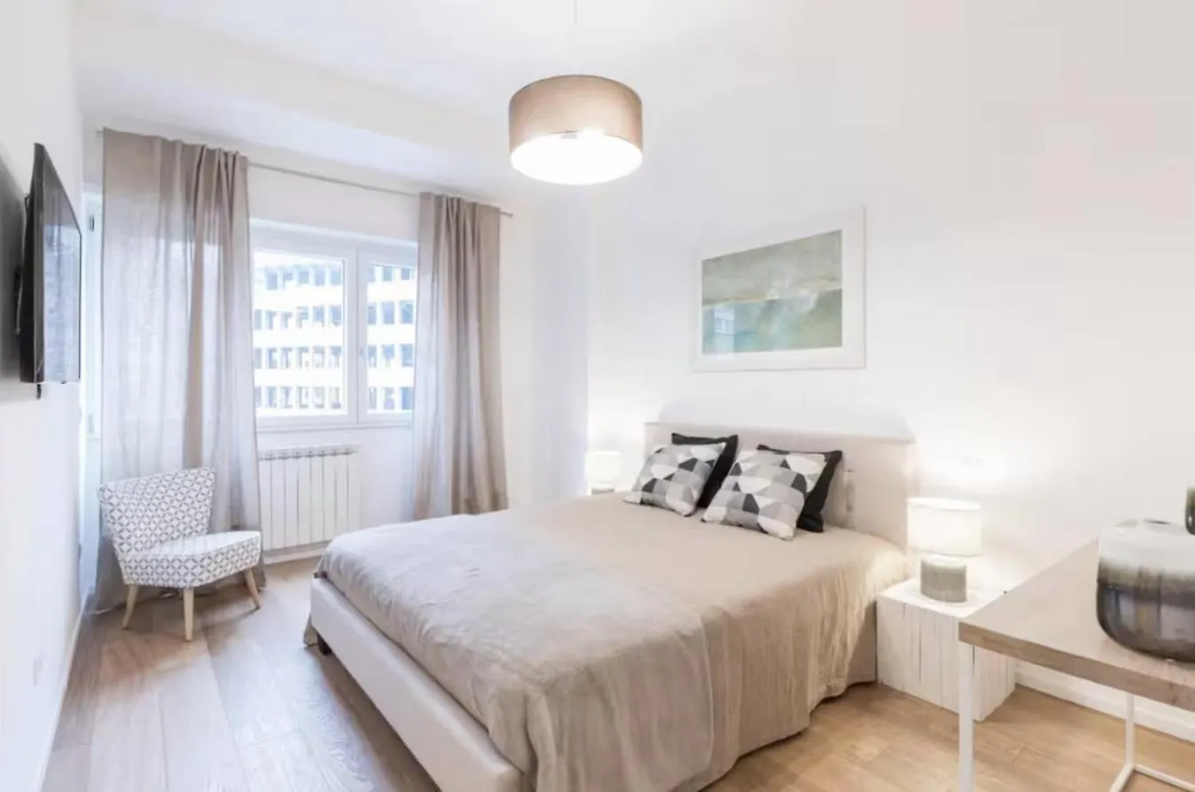 Cozy 1-Bedroom Flat With Balcony, Steps To Vatican Rome 0*,