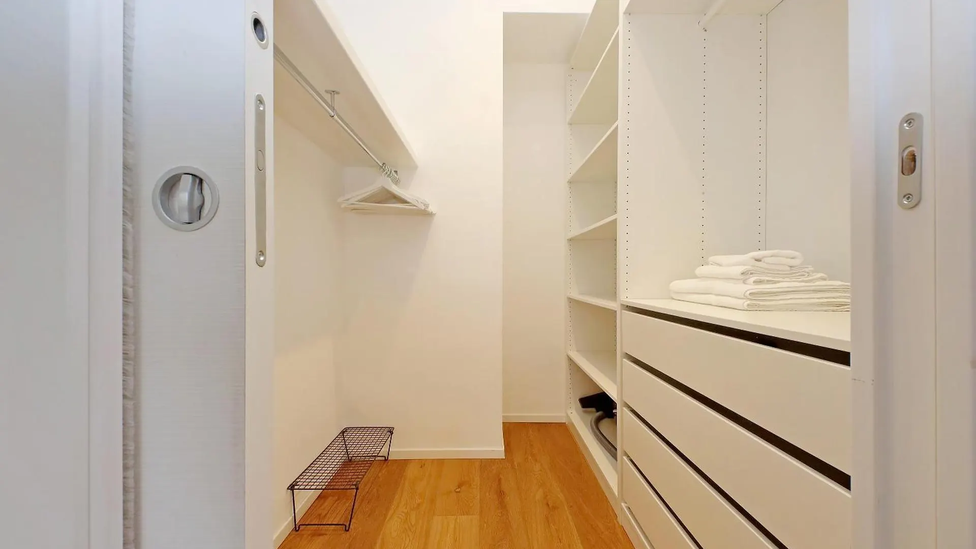 Apartment Cozy 1-Bedroom Flat With Balcony, Steps To Vatican Rome Italy