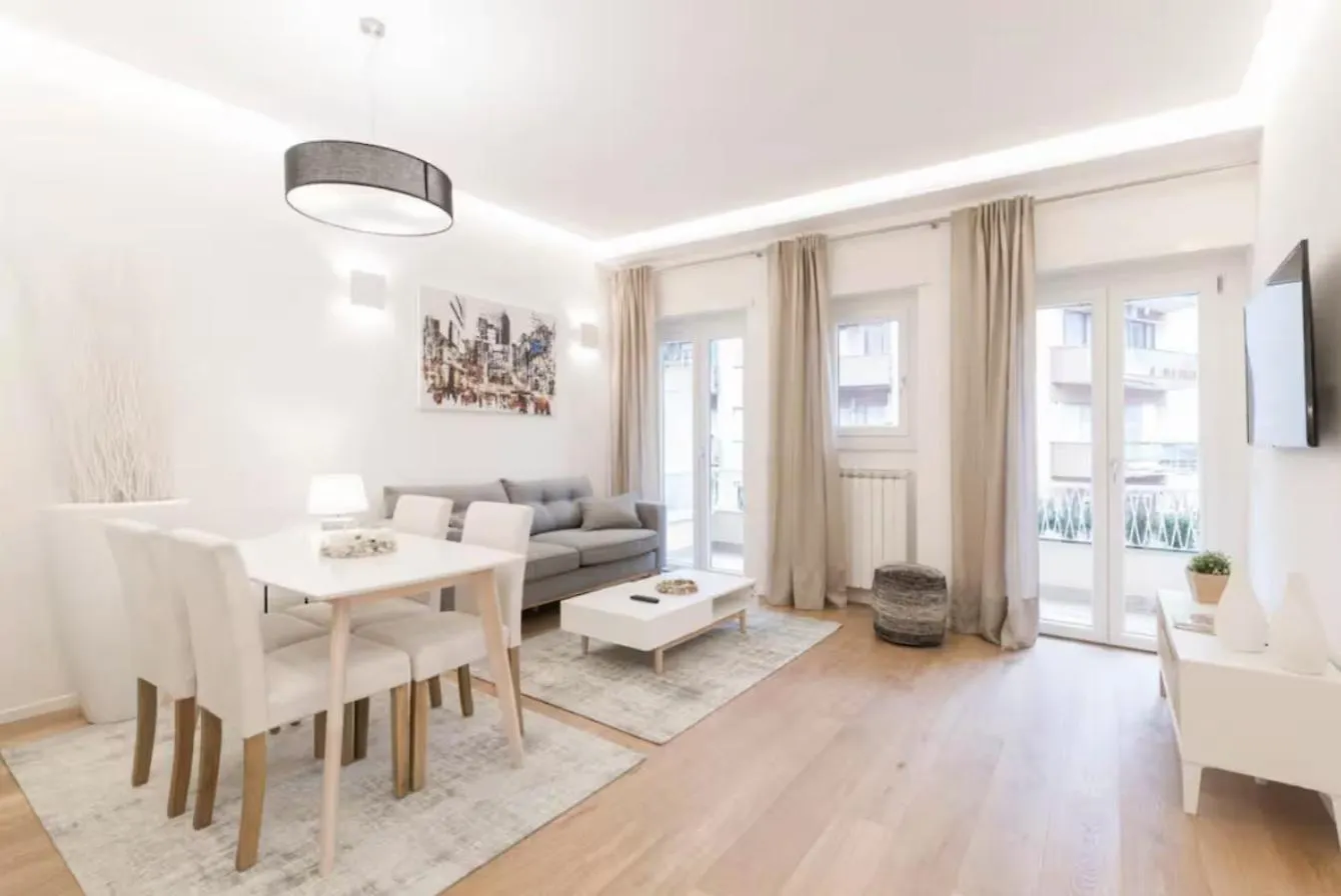 Apartment Cozy 1-Bedroom Flat With Balcony, Steps To Vatican Rome Italy